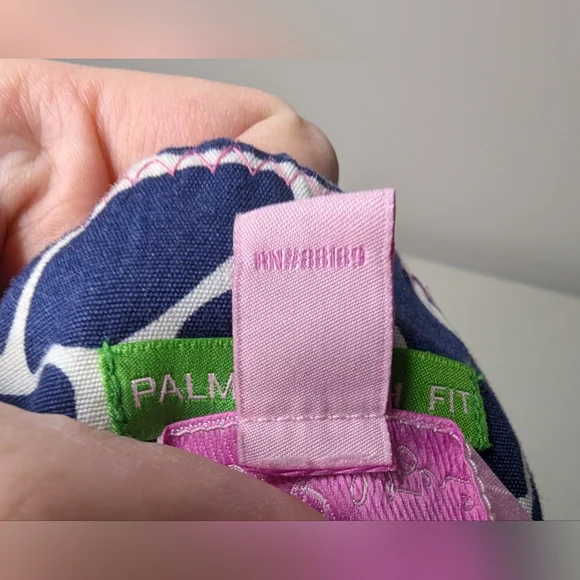 SEE DETAILS - Lilly Pulitzer Womens Size 8 Kristen Capri Cropped Navy Pants - Picture 4 of 15